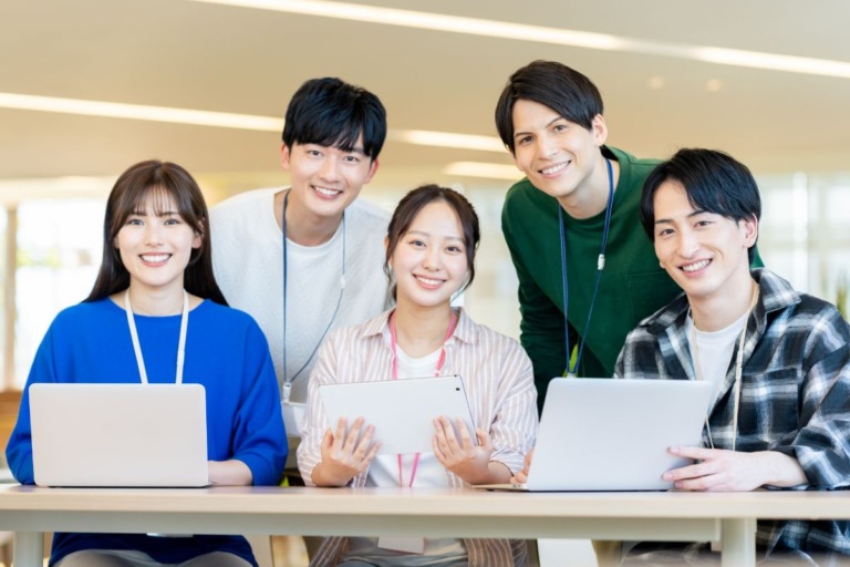 ホームページ作成業者を徹底比較！初心者も安心の選び方とチェックポイント